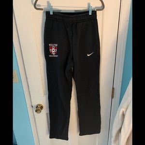 Barely worn Nike Black Sweatpants- Women’s S